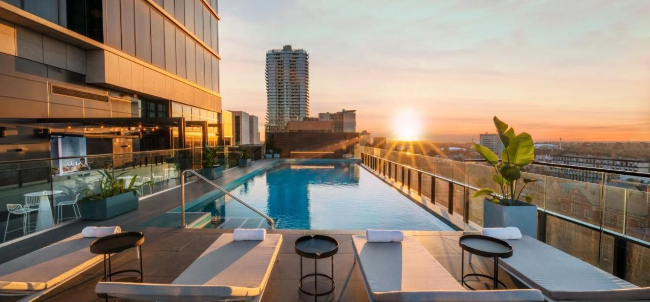 Crowne Plaza Adelaide By Ihg Hotel Exterior photo