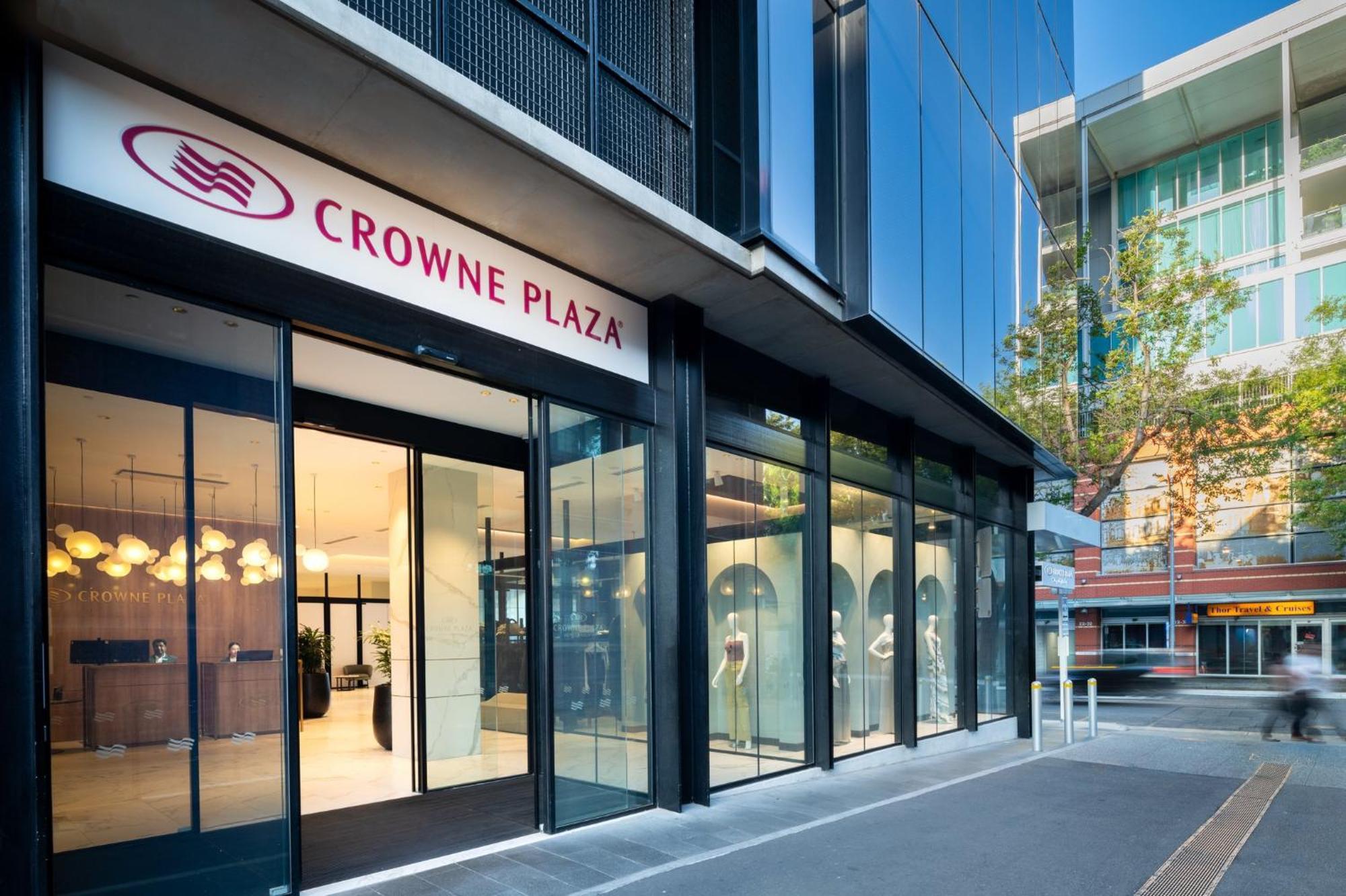 Crowne Plaza Adelaide By Ihg Hotel Exterior photo