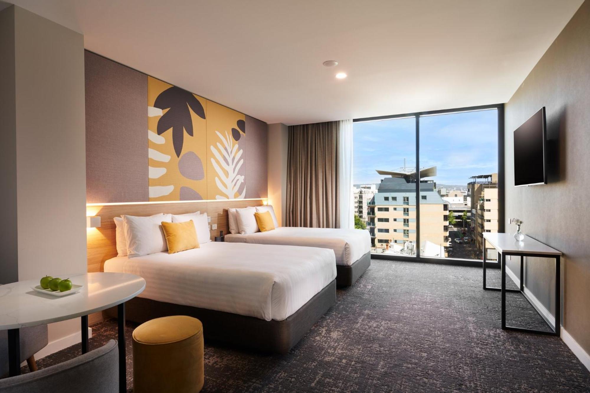 Crowne Plaza Adelaide By Ihg Hotel Exterior photo